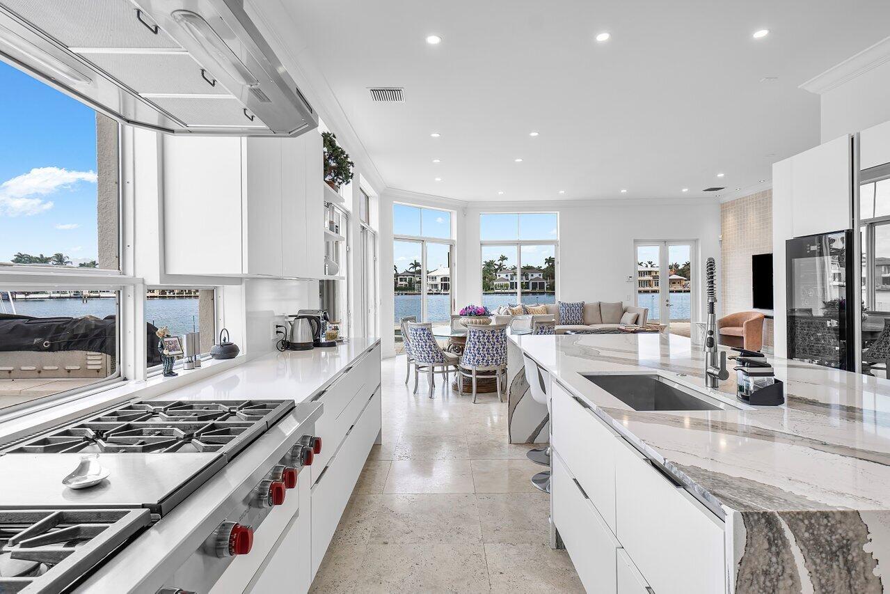 RIO DEL REY SHORES - Residential