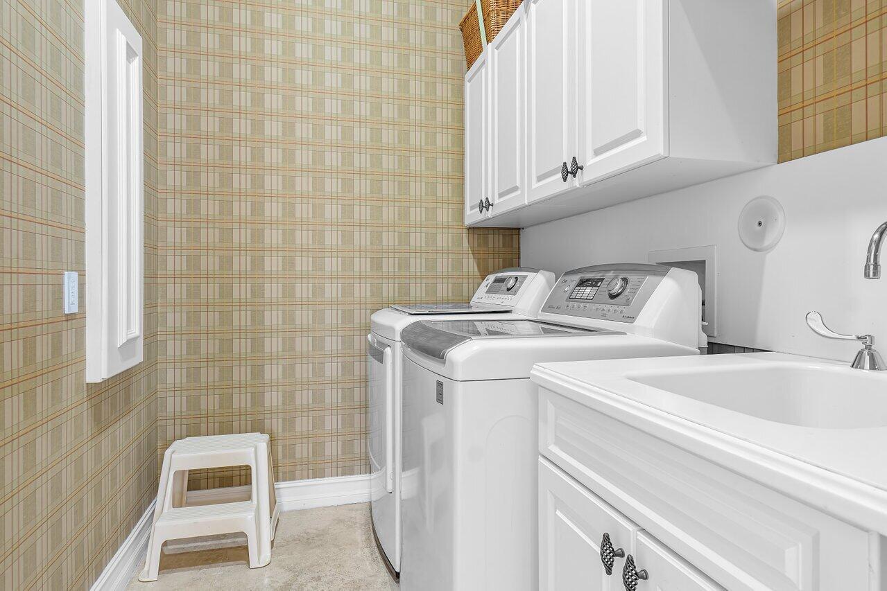 RIO DEL REY SHORES - Residential