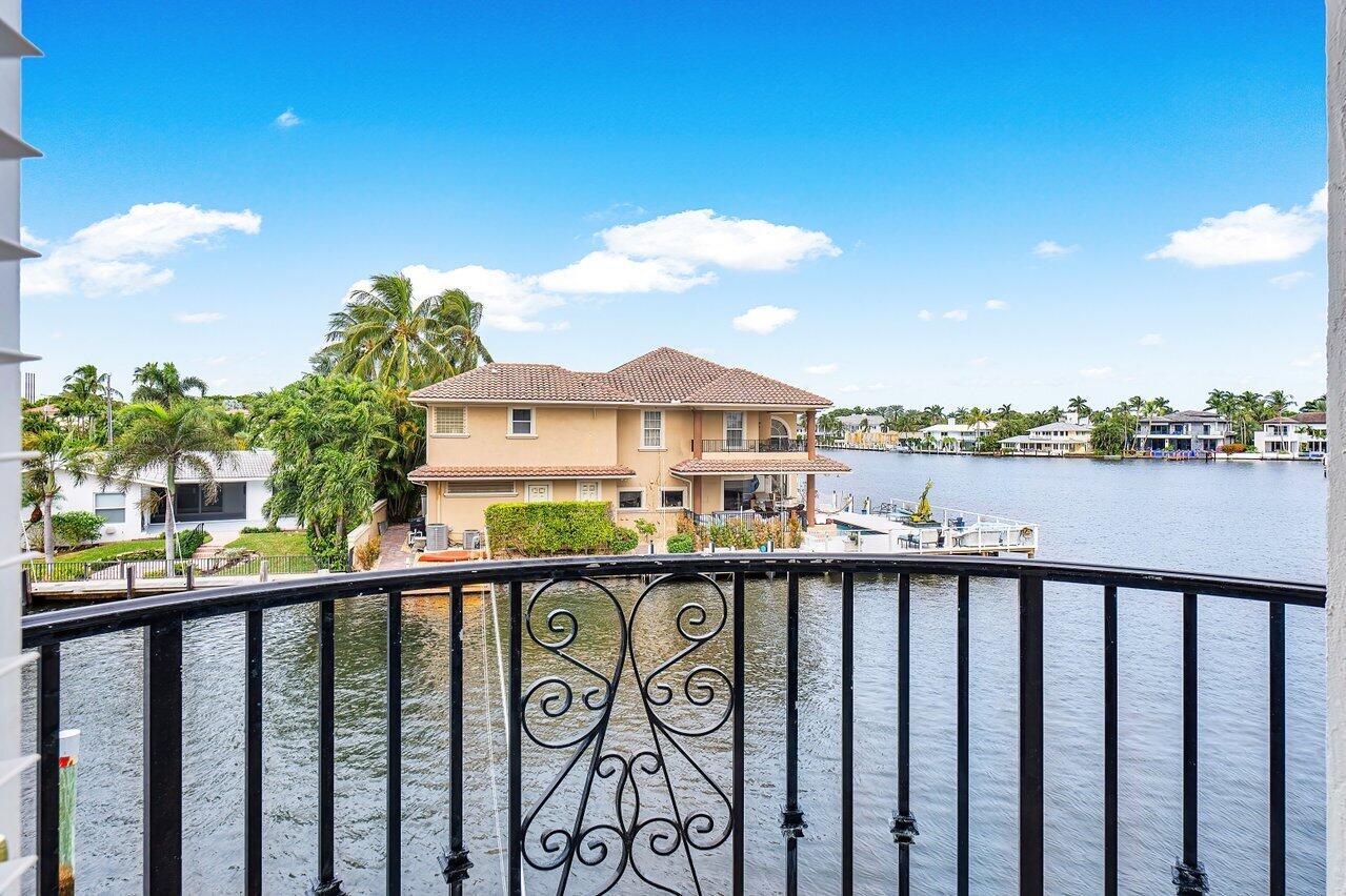 RIO DEL REY SHORES - Residential