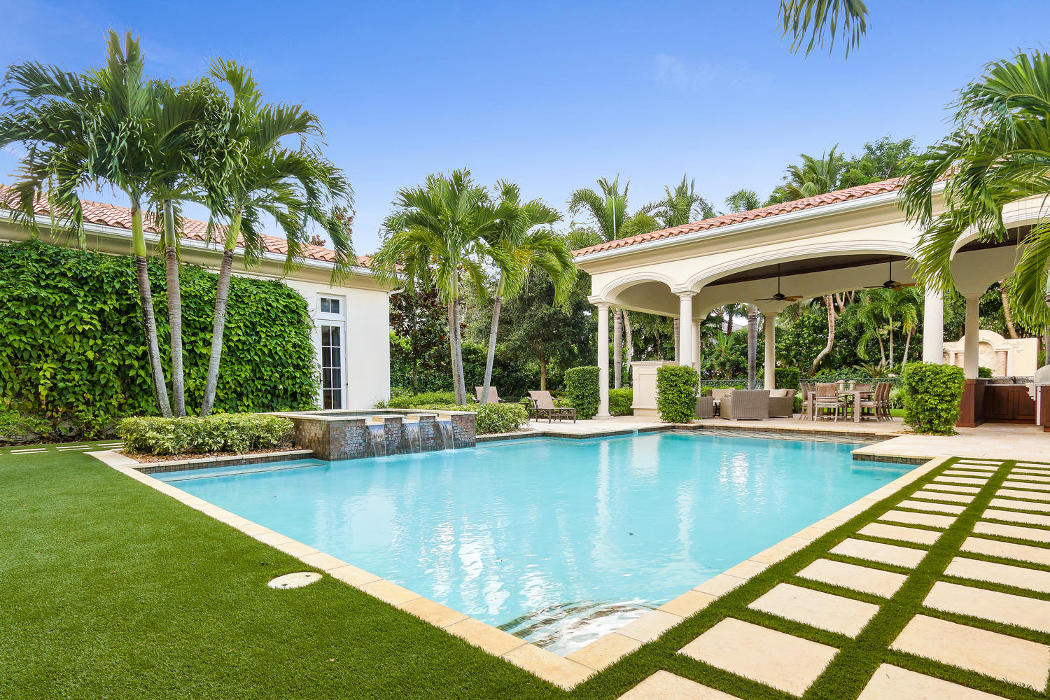 OLD PALM 4 - Residential