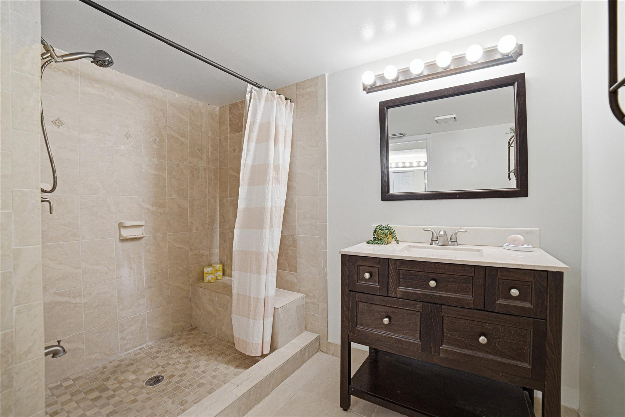 Bpnaire at Woodmont - Residential