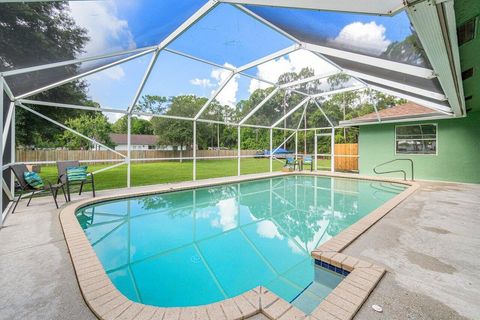 A home in Loxahatchee