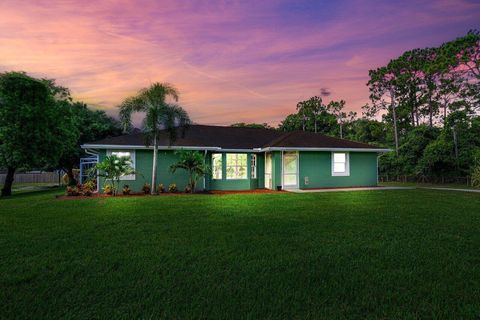 A home in Loxahatchee