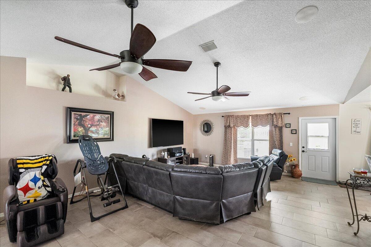 1426 SW San Sebastian Avenue, Port St Lucie, FL, 34953/$359,900 3 1426 SW San Sebastian Avenue