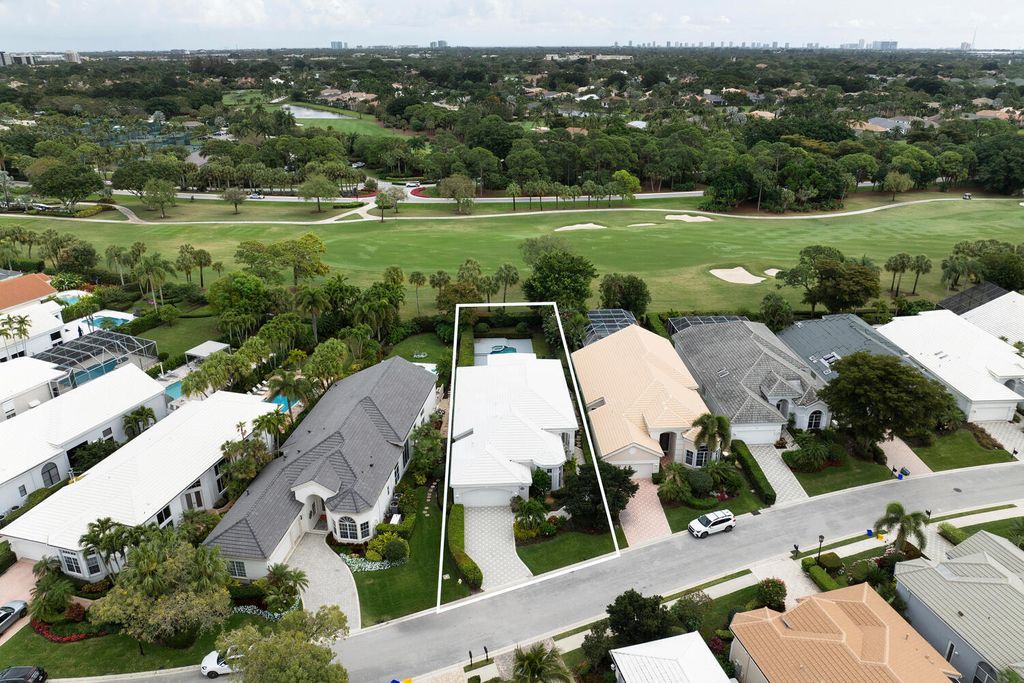 Photo of 138 Windward Drive, Palm Beach Gardens, FL 33418 (MLS # R10973529)