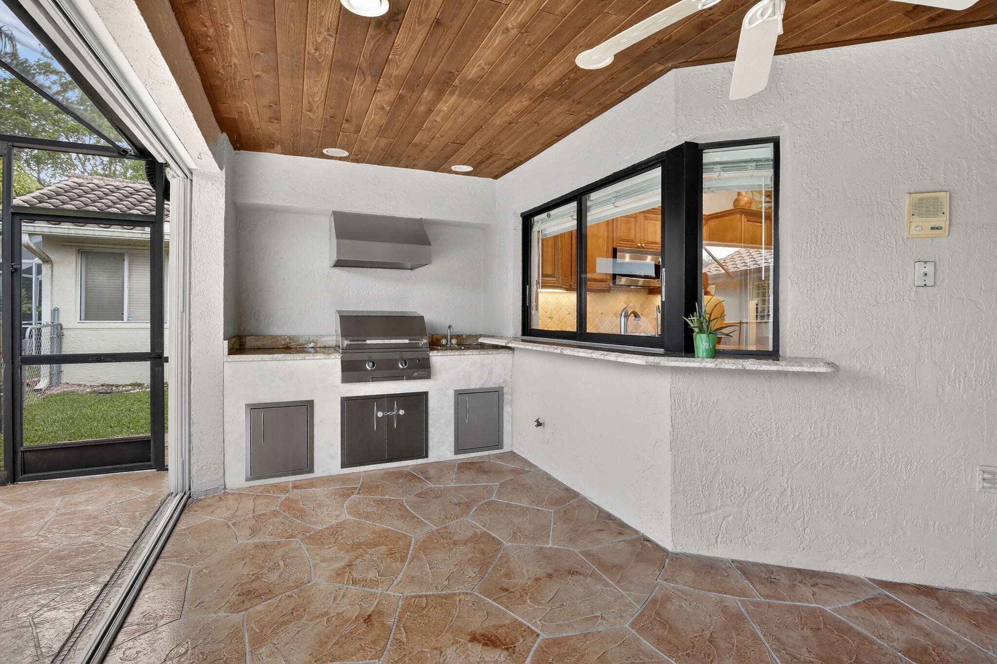 NORTH SPRINGS - Residential