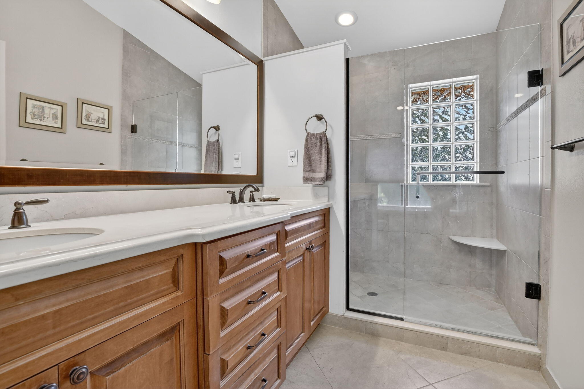 NORTH SPRINGS - Residential