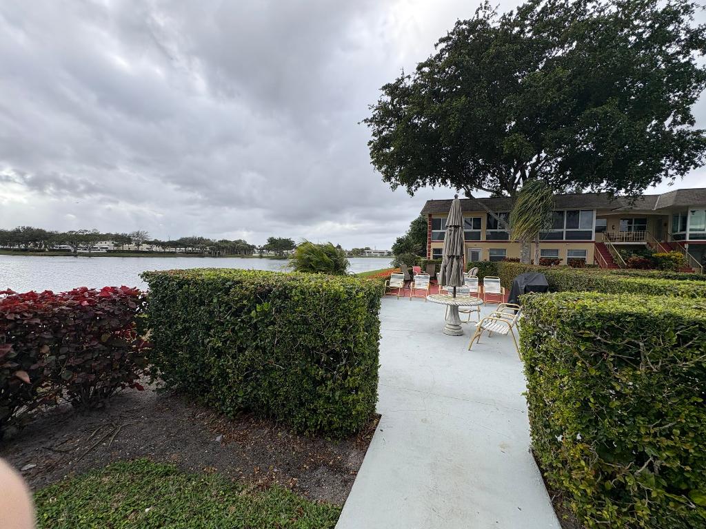 CENTURY VILLAGE / STRATFORD CONDOMINIUM - Residential Lease