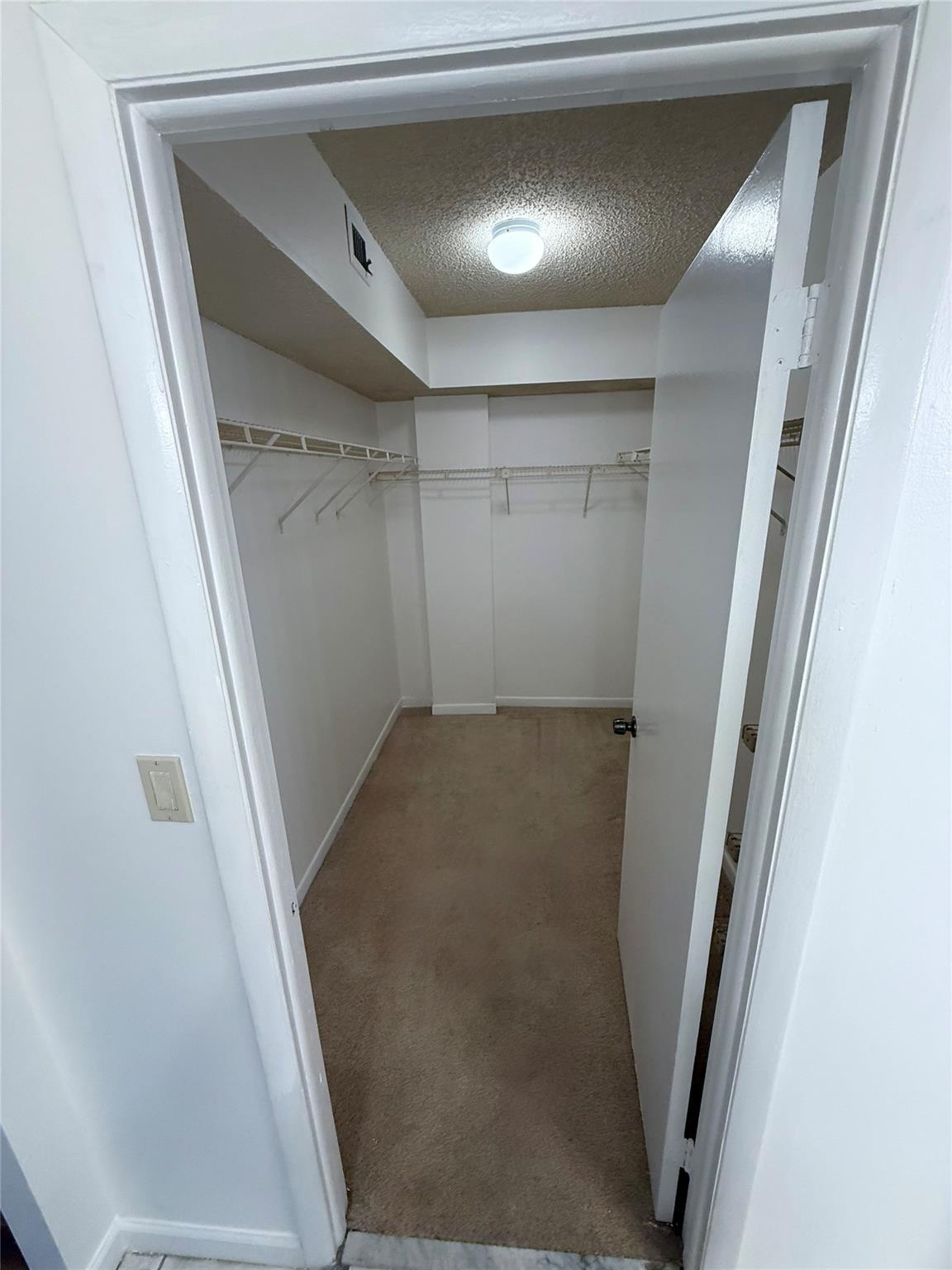 Polynesian Gardens Condo - Residential Lease