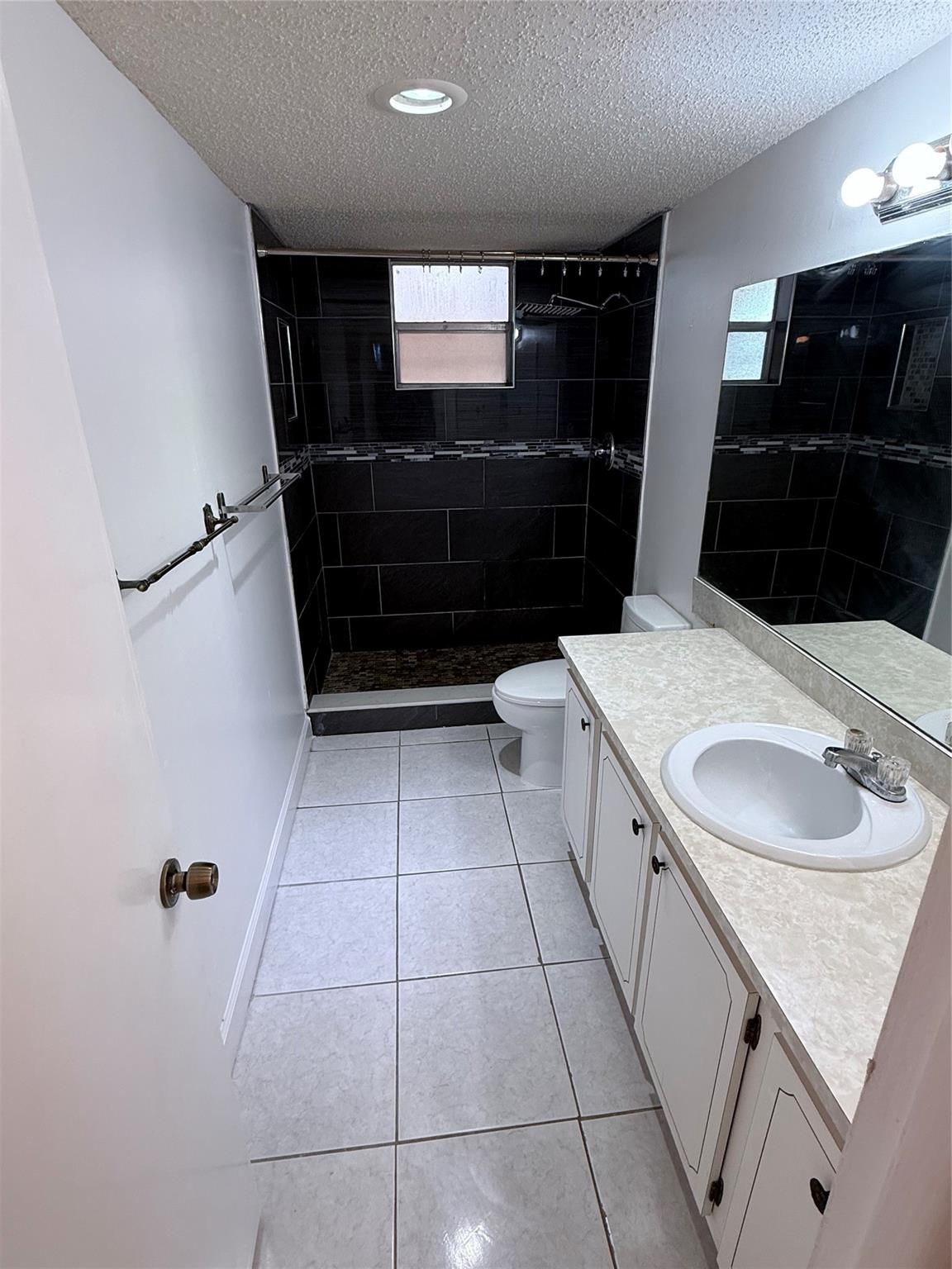 Polynesian Gardens Condo - Residential Lease