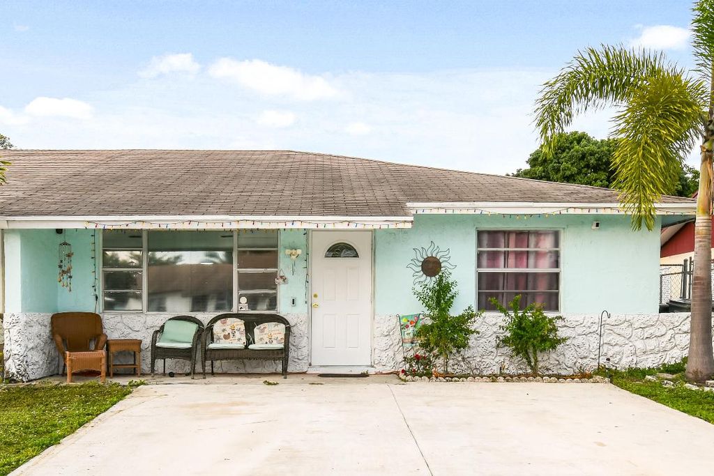 Photo of 4641 Brady Lane, Palm Beach Gardens, FL 33418 (MLS # R10946989)