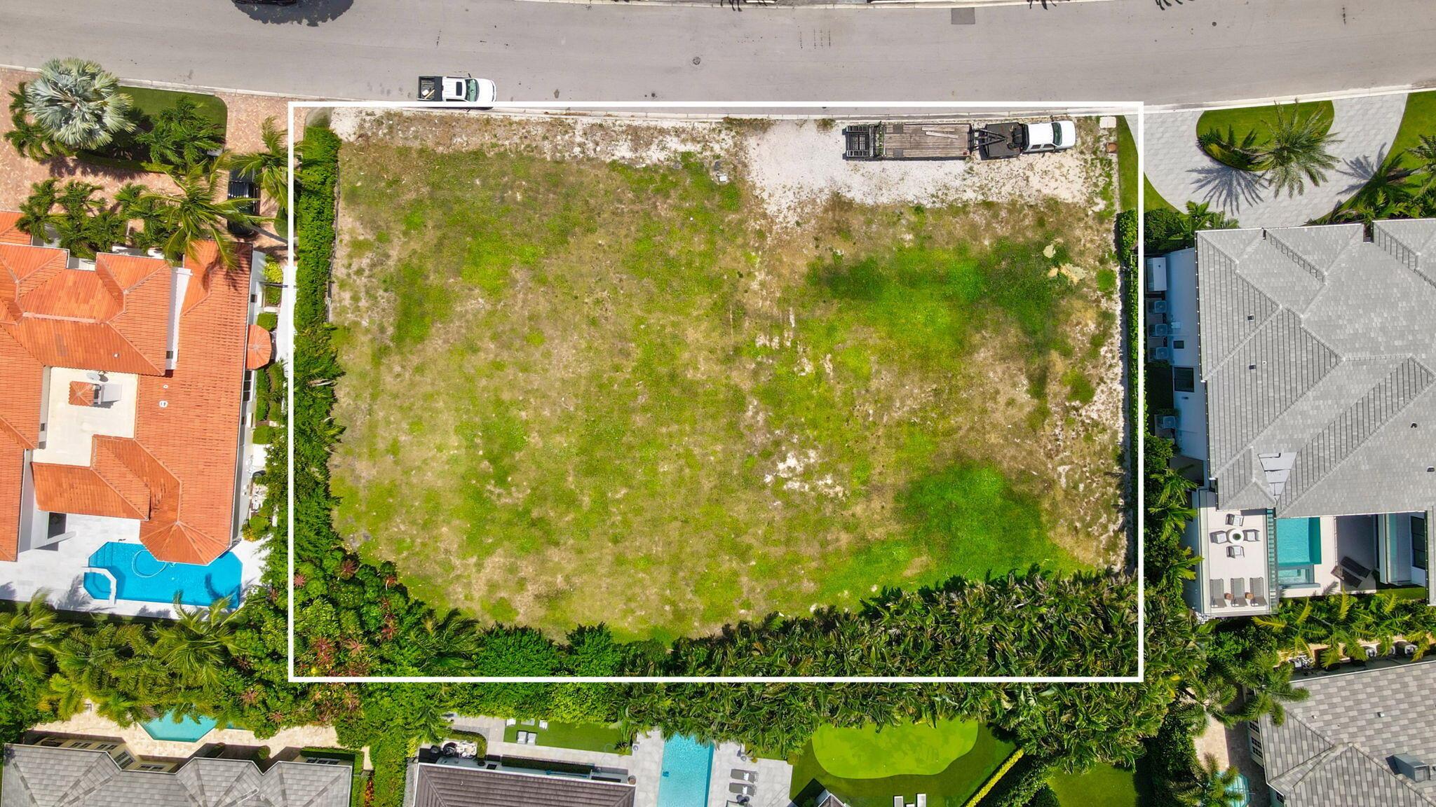 ROYAL PALM YACHT & COUNTR - Land