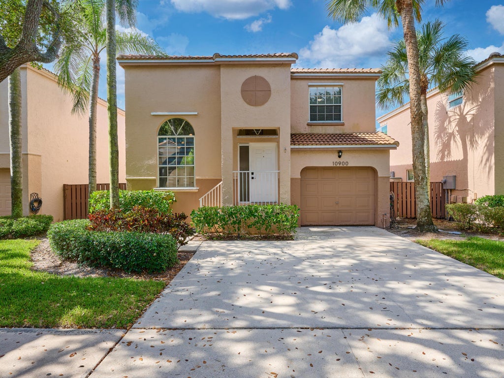 Photo of 10900 NW 12th Drive, Plantation, FL 33322 (MLS # B26043669)