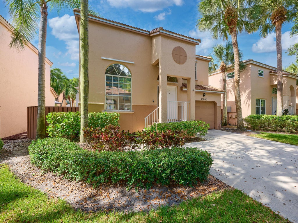 Photo of 10900 NW 12th Drive, Plantation, FL 33322 (MLS # B26043669)