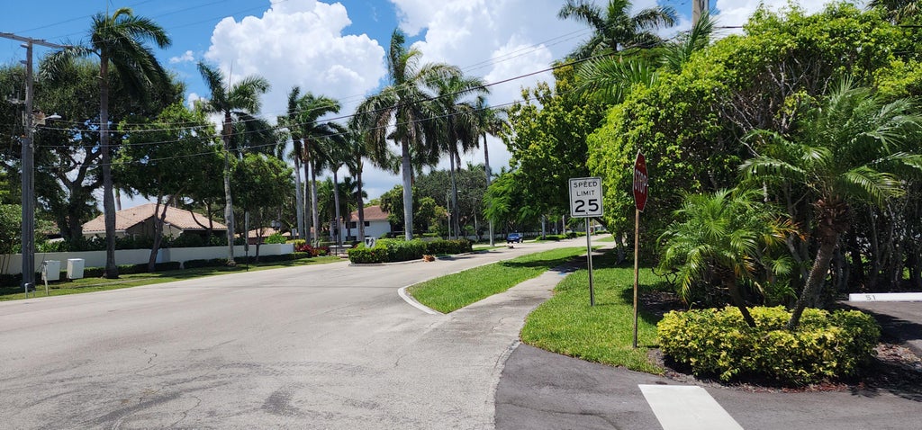 Photo of 207 Tropic Isle Drive #2010, Delray Beach, FL 33483 (MLS # R11114373)