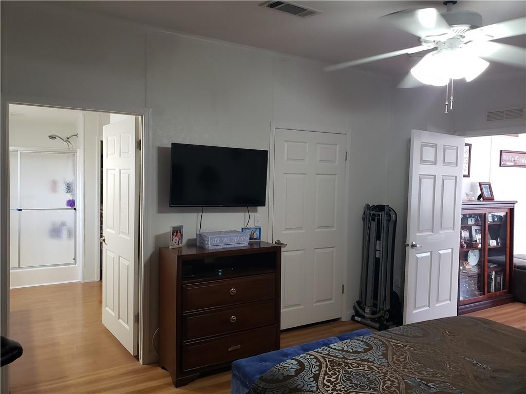 HOLLY LAKE - Residential