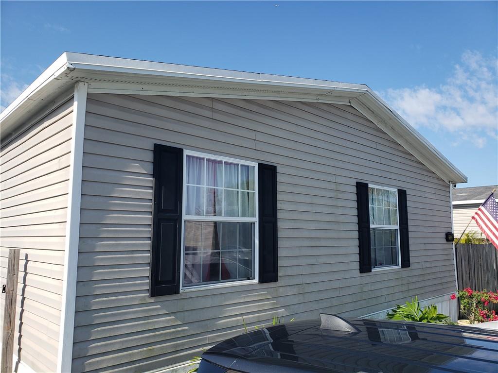 HOLLY LAKE - Residential