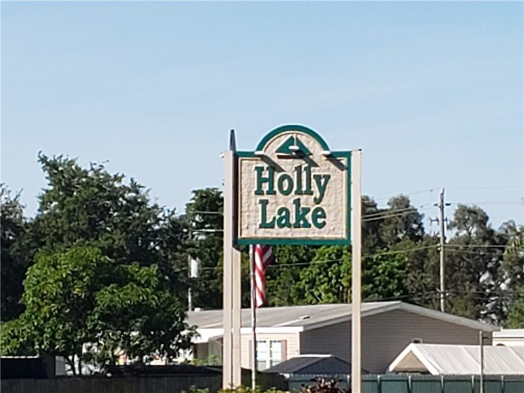 HOLLY LAKE - Residential