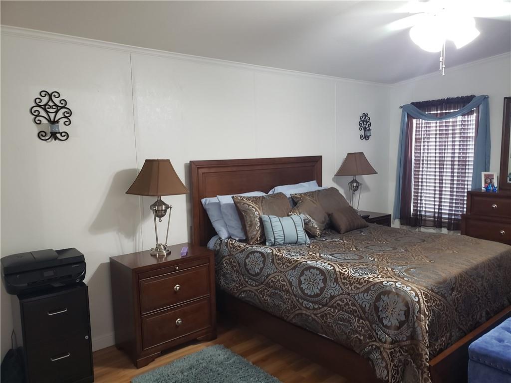 HOLLY LAKE - Residential