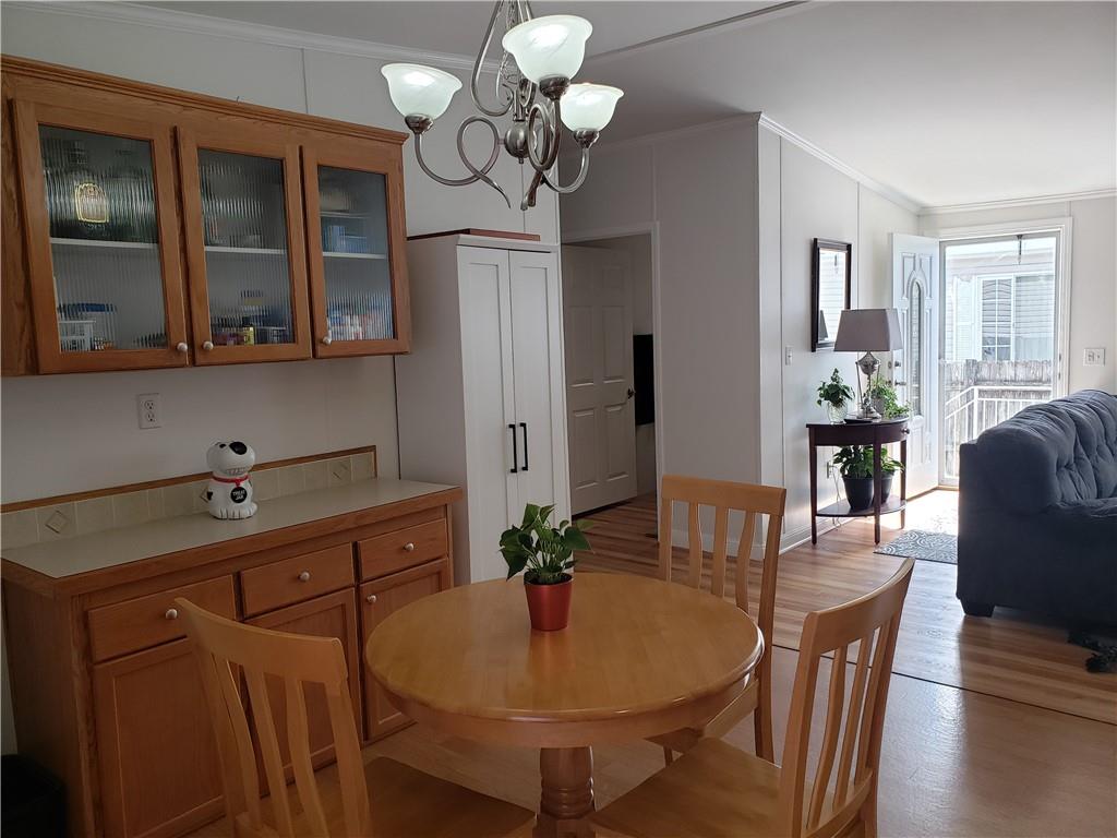 HOLLY LAKE - Residential