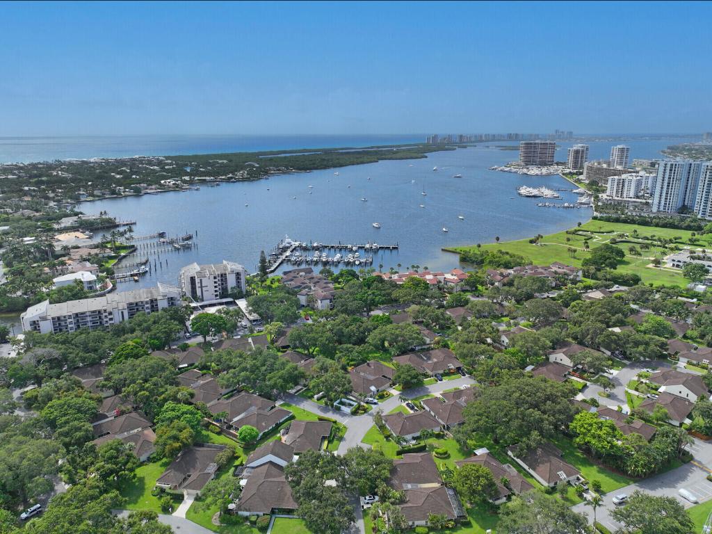 TWELVE OAKS MARINA CONDO - Land