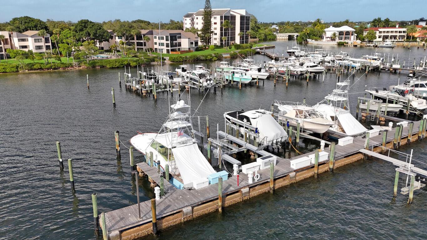 TWELVE OAKS MARINA CONDO - Land