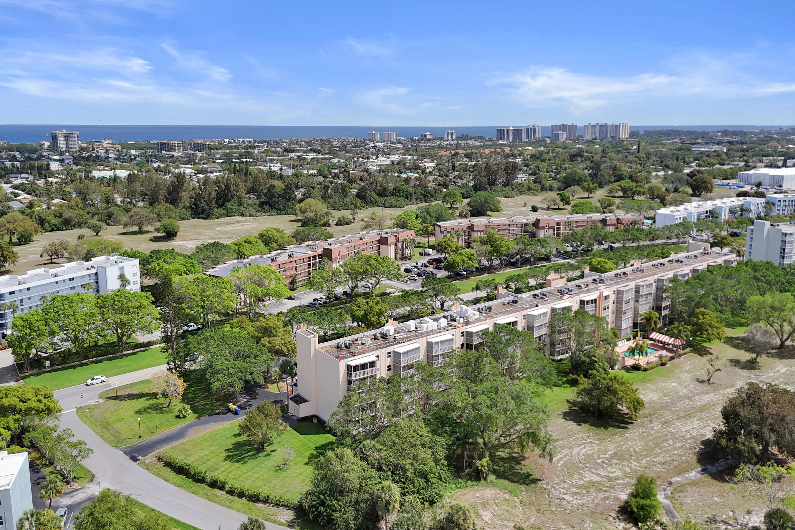 BOCA TEECA CONDO 5 - Residential