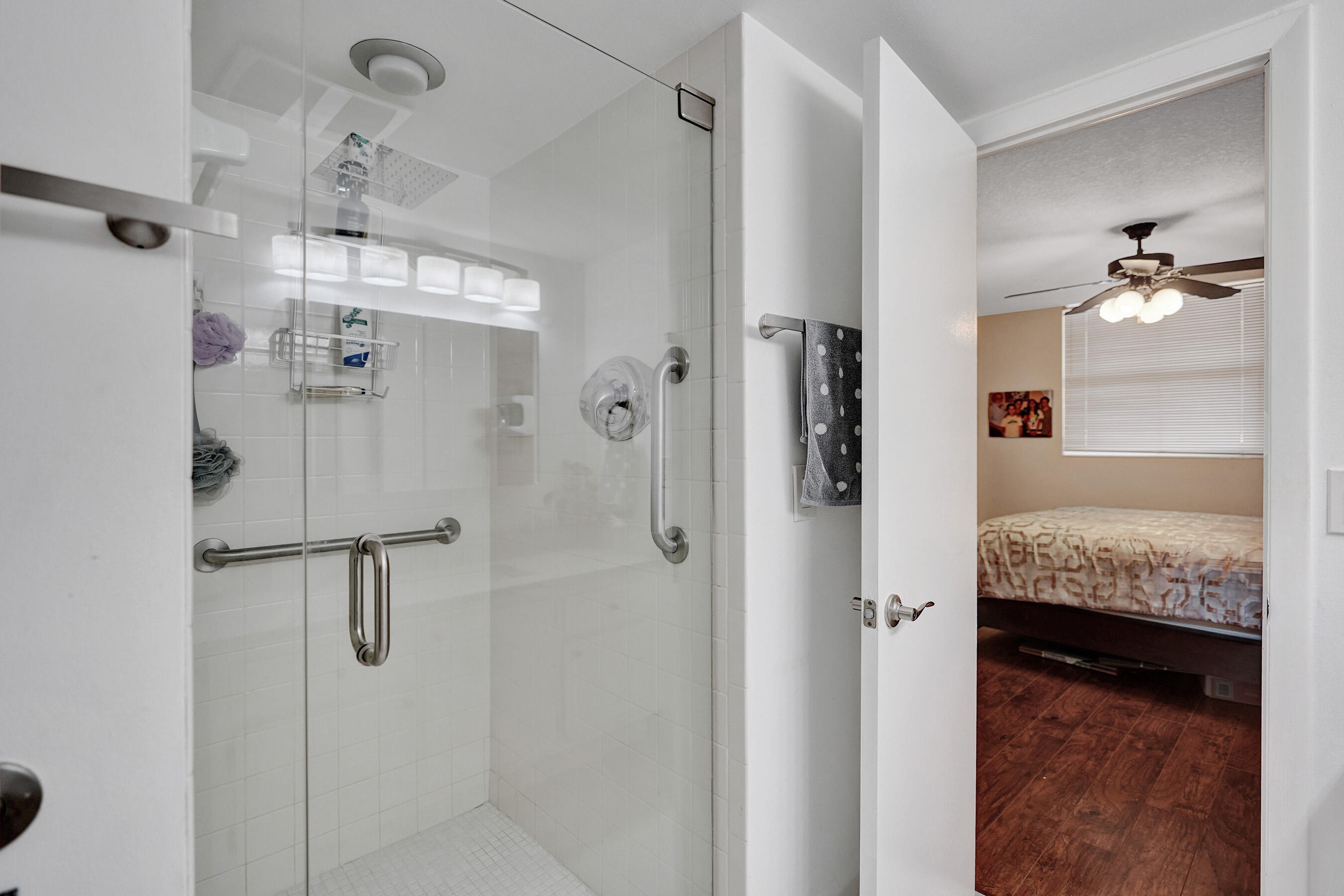 BOCA TEECA CONDO 5 - Residential