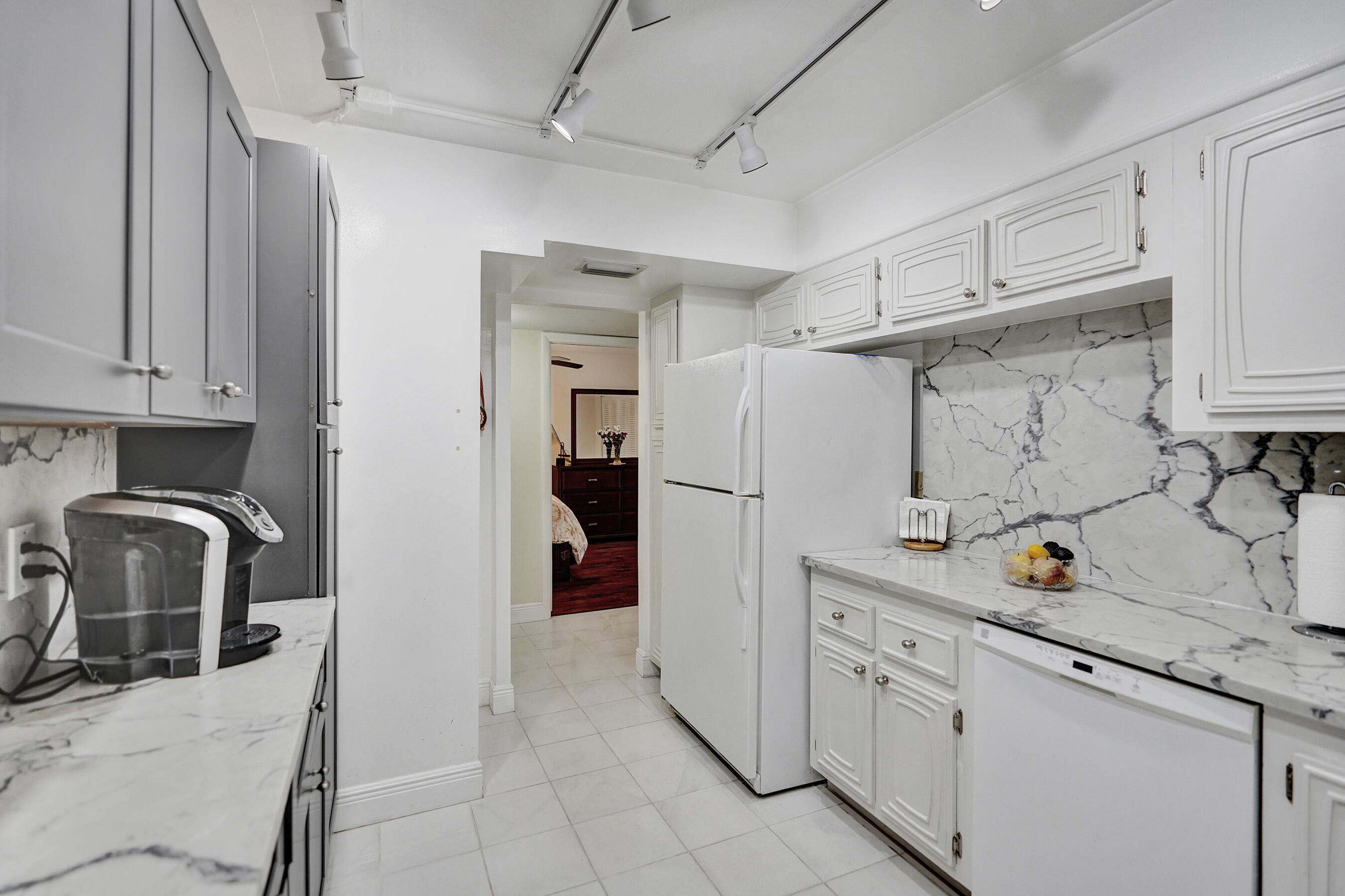 BOCA TEECA CONDO 5 - Residential