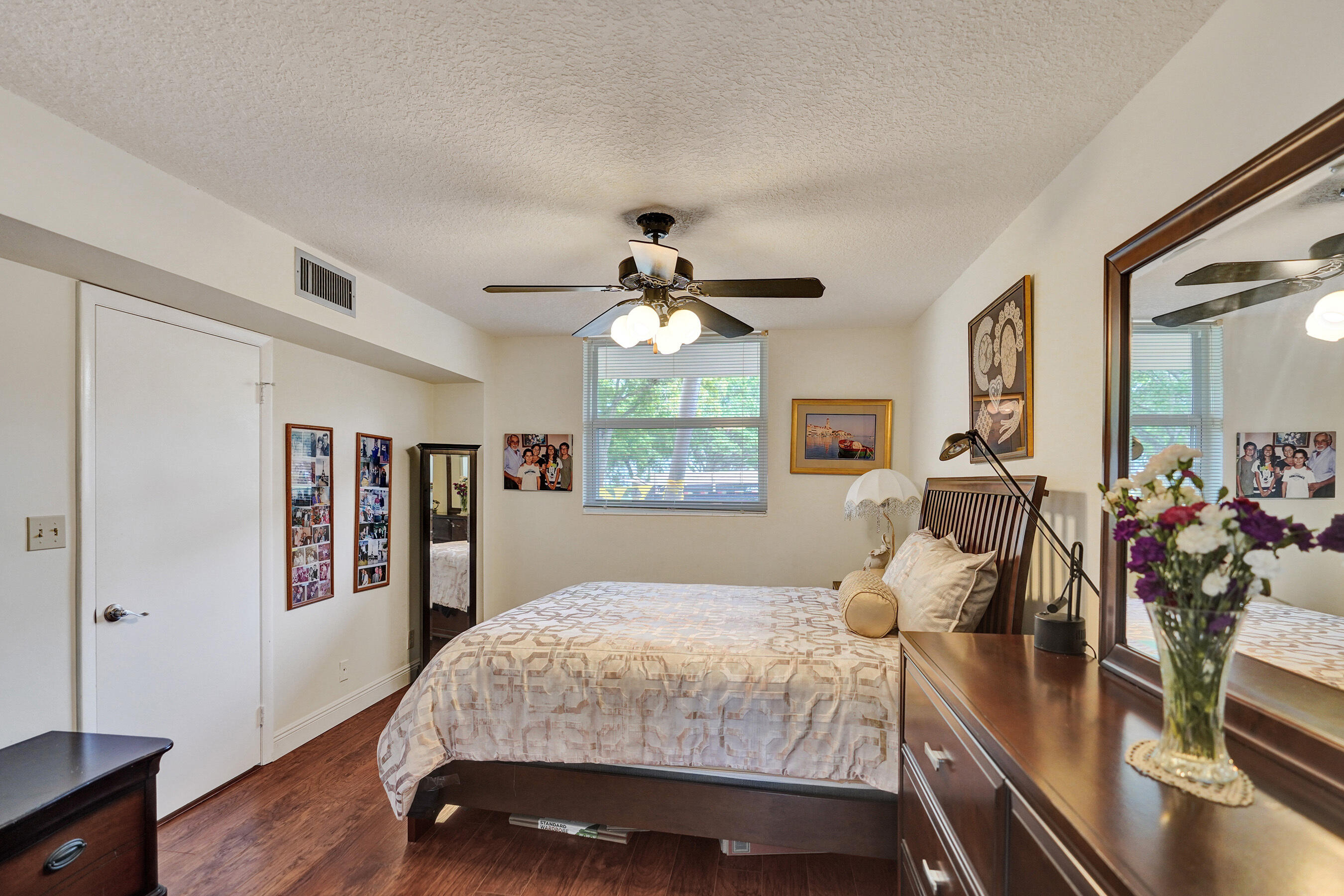 BOCA TEECA CONDO 5 - Residential