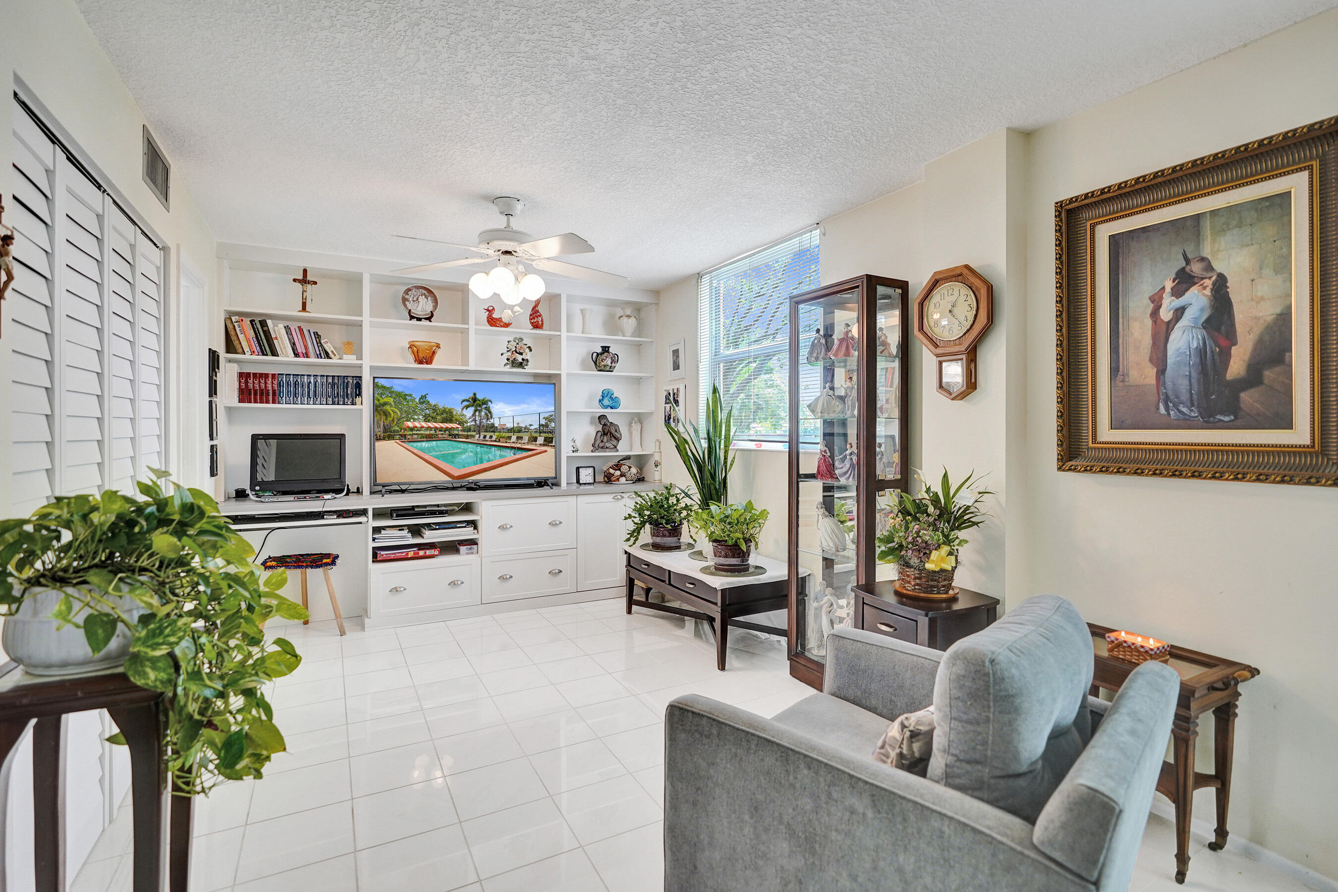 BOCA TEECA CONDO 5 - Residential