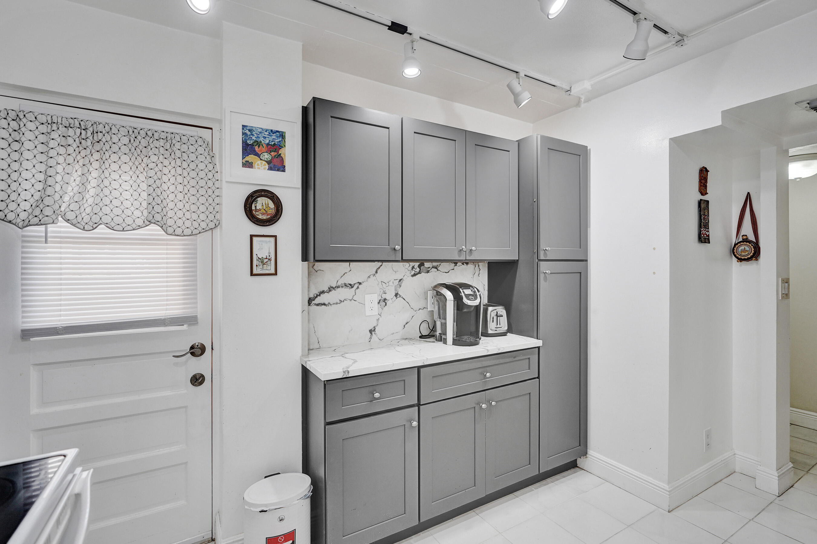 BOCA TEECA CONDO 5 - Residential