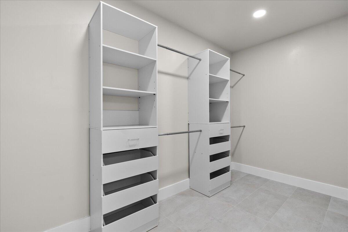 KELSEY CITY - Residential