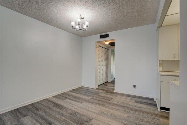 4110 Newport U 4110