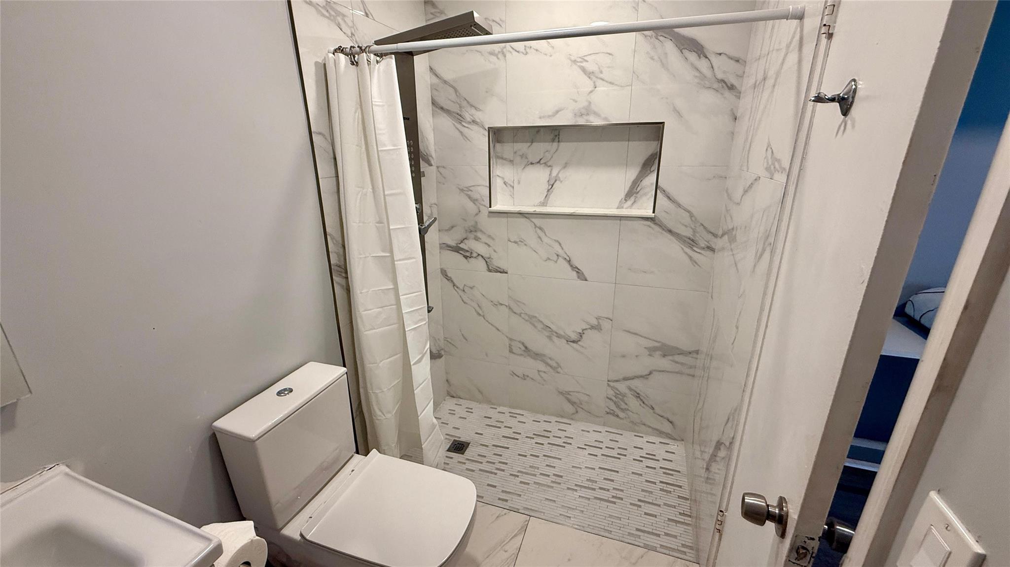 NORTH LAUDERDALE VILLAGE - Residential