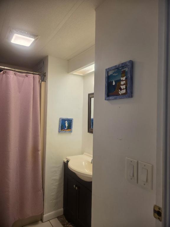 TALLOWWOOD ISLE - Residential