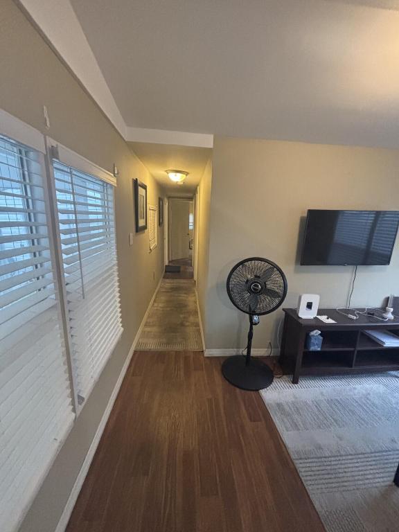 TALLOWWOOD ISLE - Residential