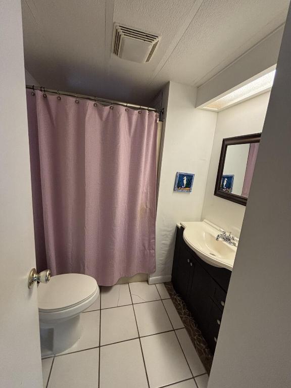 TALLOWWOOD ISLE - Residential