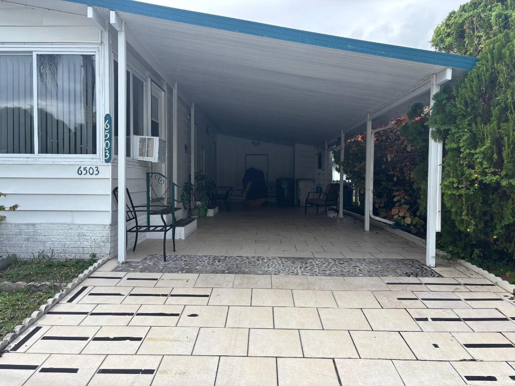 TALLOWWOOD ISLE - Residential