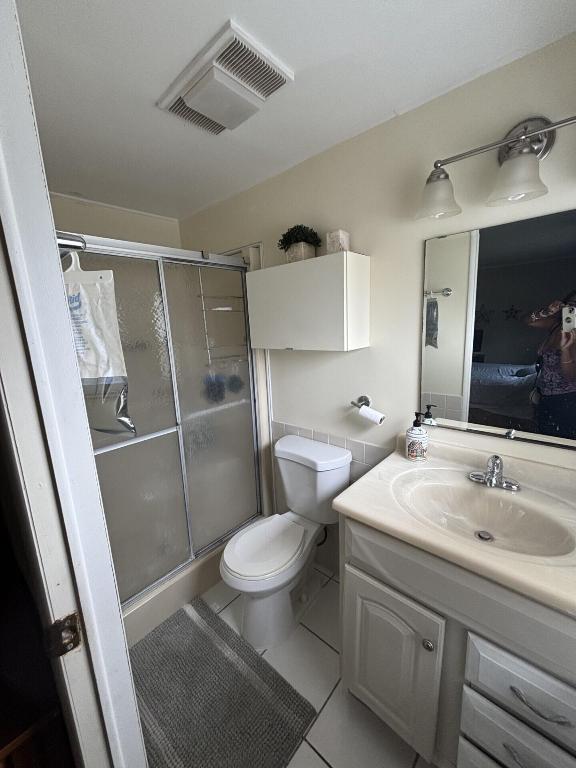 TALLOWWOOD ISLE - Residential