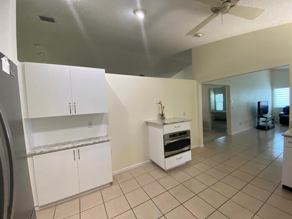 RAINBERRY BAY SEC 3 - Residential Lease