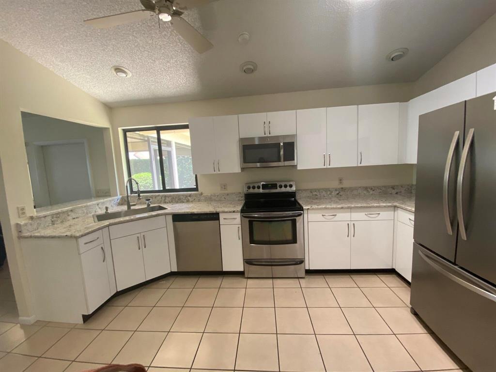 RAINBERRY BAY SEC 3 - Residential Lease