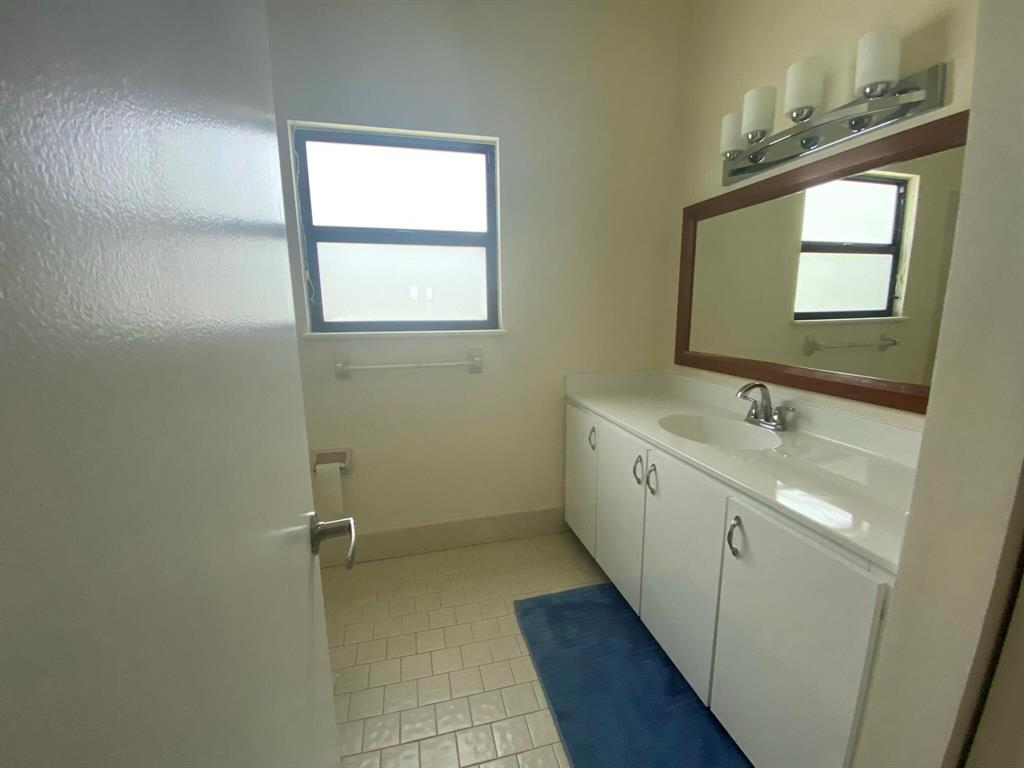 RAINBERRY BAY SEC 3 - Residential Lease