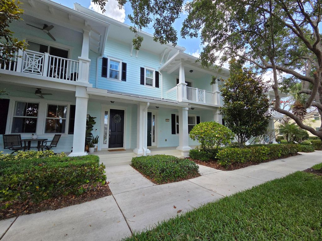 Photo of 1411 N Jeaga Drive, Jupiter, FL 33458 (MLS # B26028972)