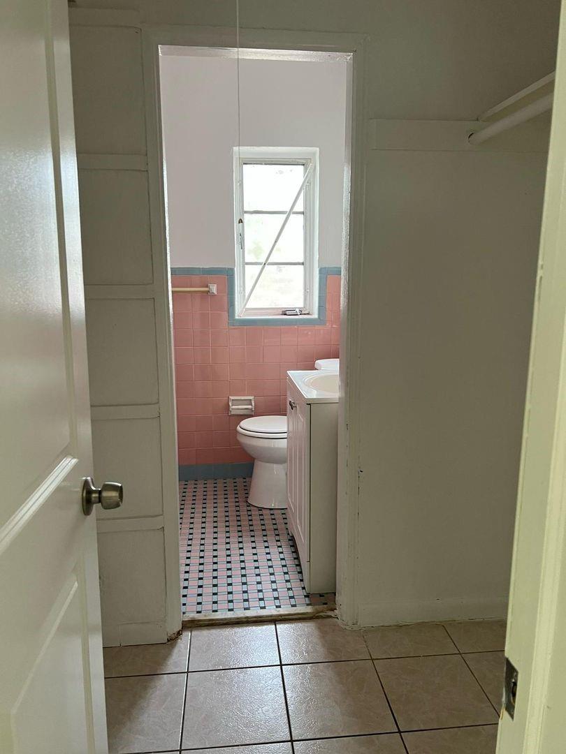 Hollywood South Side Add - Residential Lease