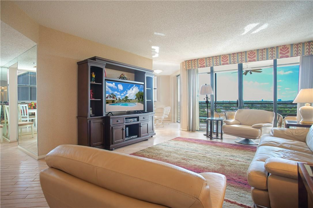 ENVIRON TOWERS - Residential