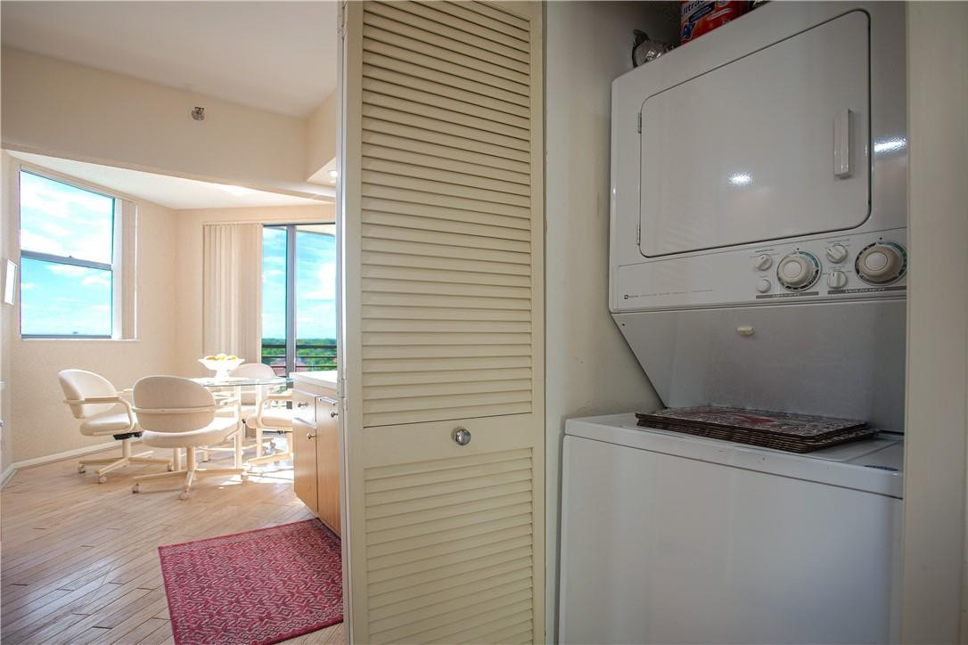 ENVIRON TOWERS - Residential