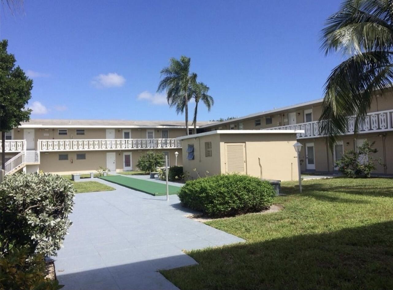 3300 NE 10th Terrace 1