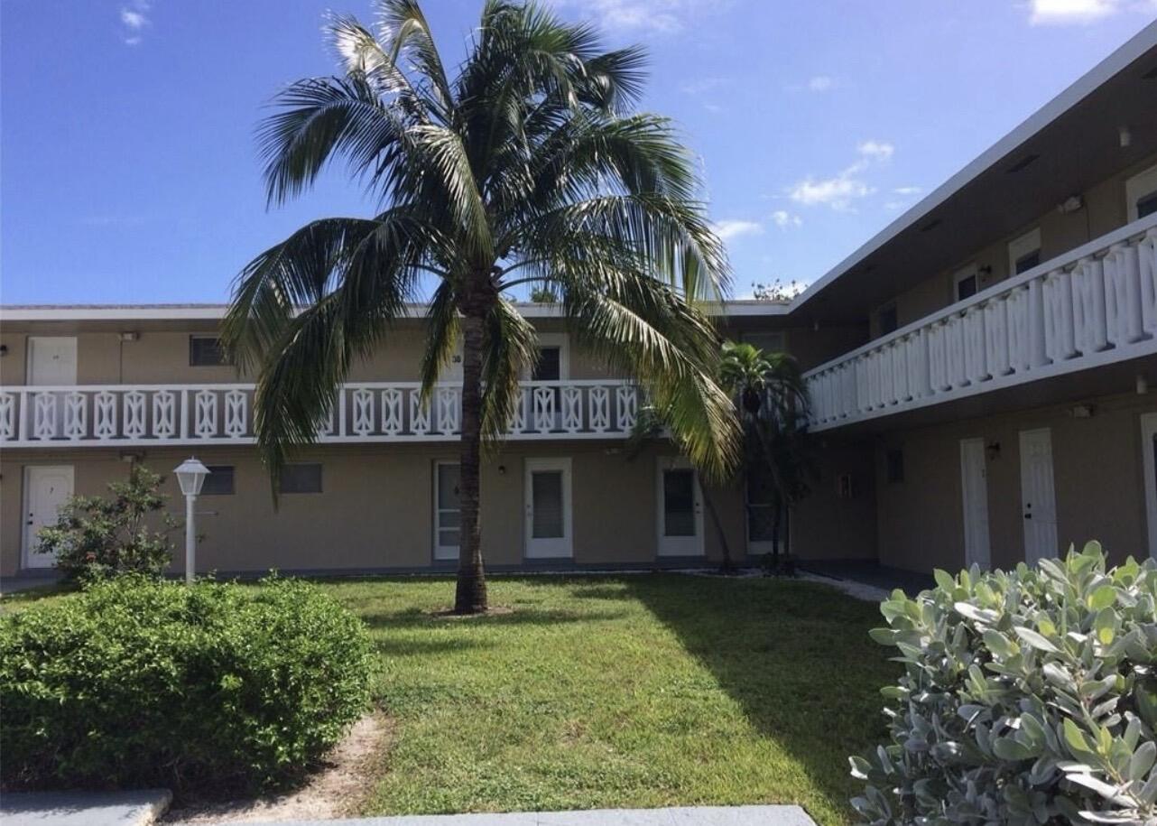 3300 NE 10th Terrace 1