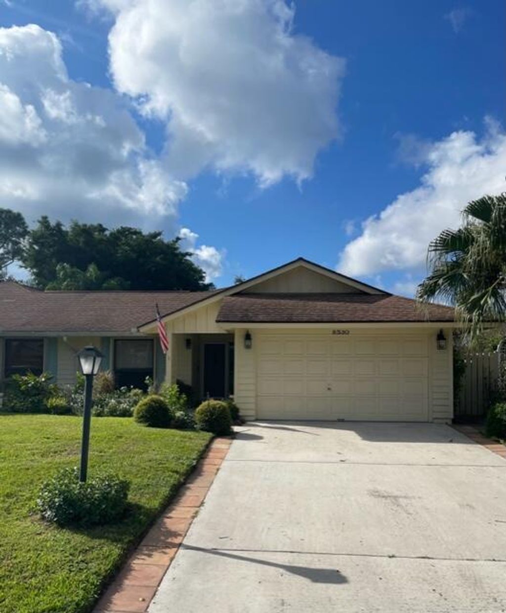 Photo of 8530 SE Eaglewood Way, Hobe Sound, FL 33455 (MLS # R10919530)